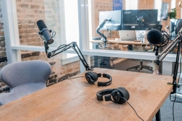 Mastering the Art of Storytelling: Tips for Podcasters main image